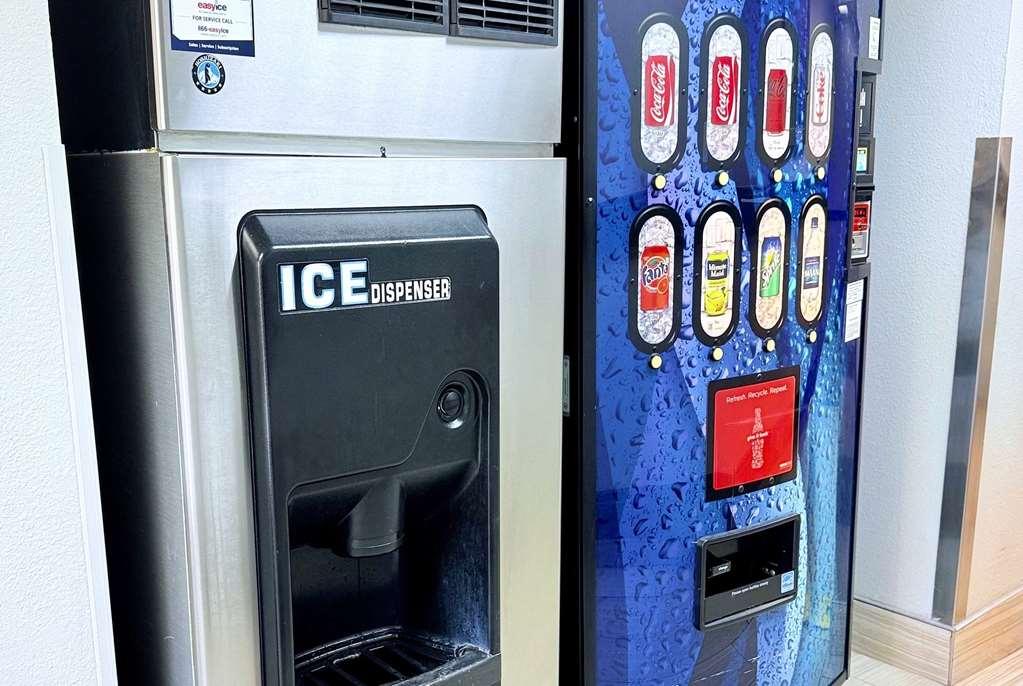 ラ キンタ イン&スイーツ バイ ウィンダム オーラ ンド ユニバーサル エリア オーランド 設備 写真